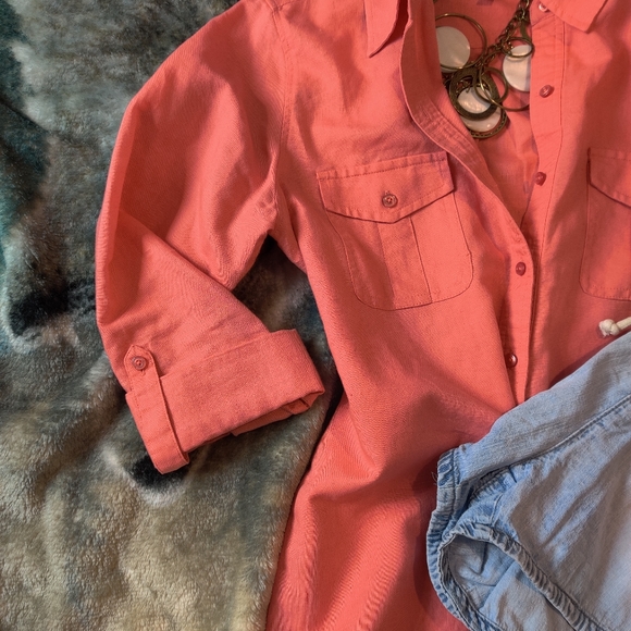Talbot's Outlet Coral Collared Button Top Size Small - Picture 2 of 9